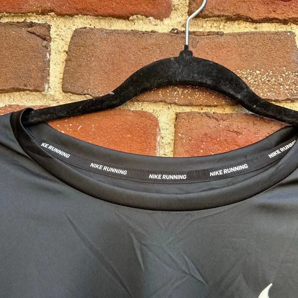 Nike Miler Running T-Shirt Dri-FIT Black Reflective Women’s 1X NEW